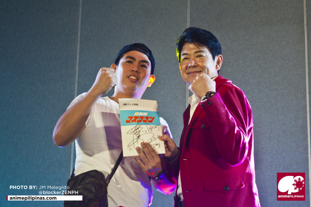 A script of Chikyuu Sentai Fiveman from Inaba's personal collection, one of the many hauls he got that night. (Photo from JM Melegrito / Anime Pilipinas)